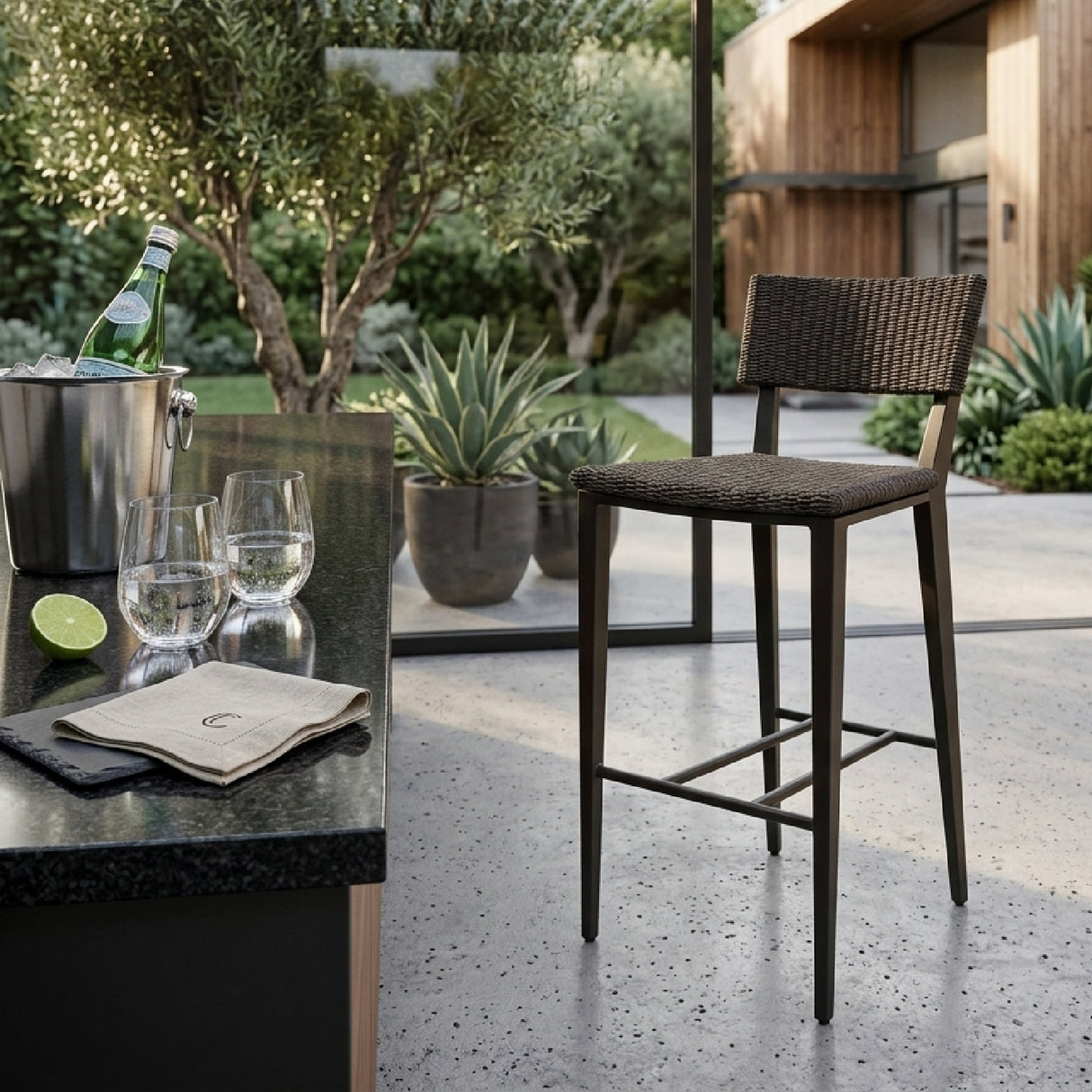 Wicker Outdoor Bar Stool | Oroa.com