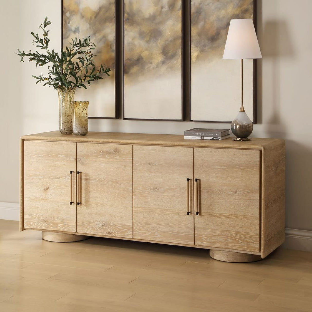 4-Door Oak Cabinet | Oroa.com