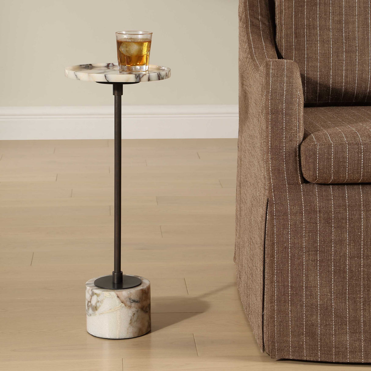 White Marble Round Drink Table | Oroa.com