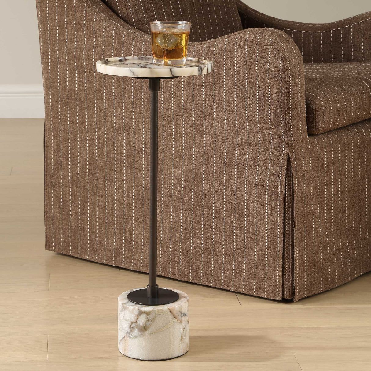 White Marble Round Drink Table | Oroa.com