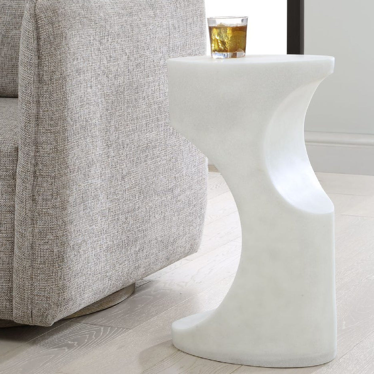White Stone Indoor/Outdoor Accent Table | Oroa.com