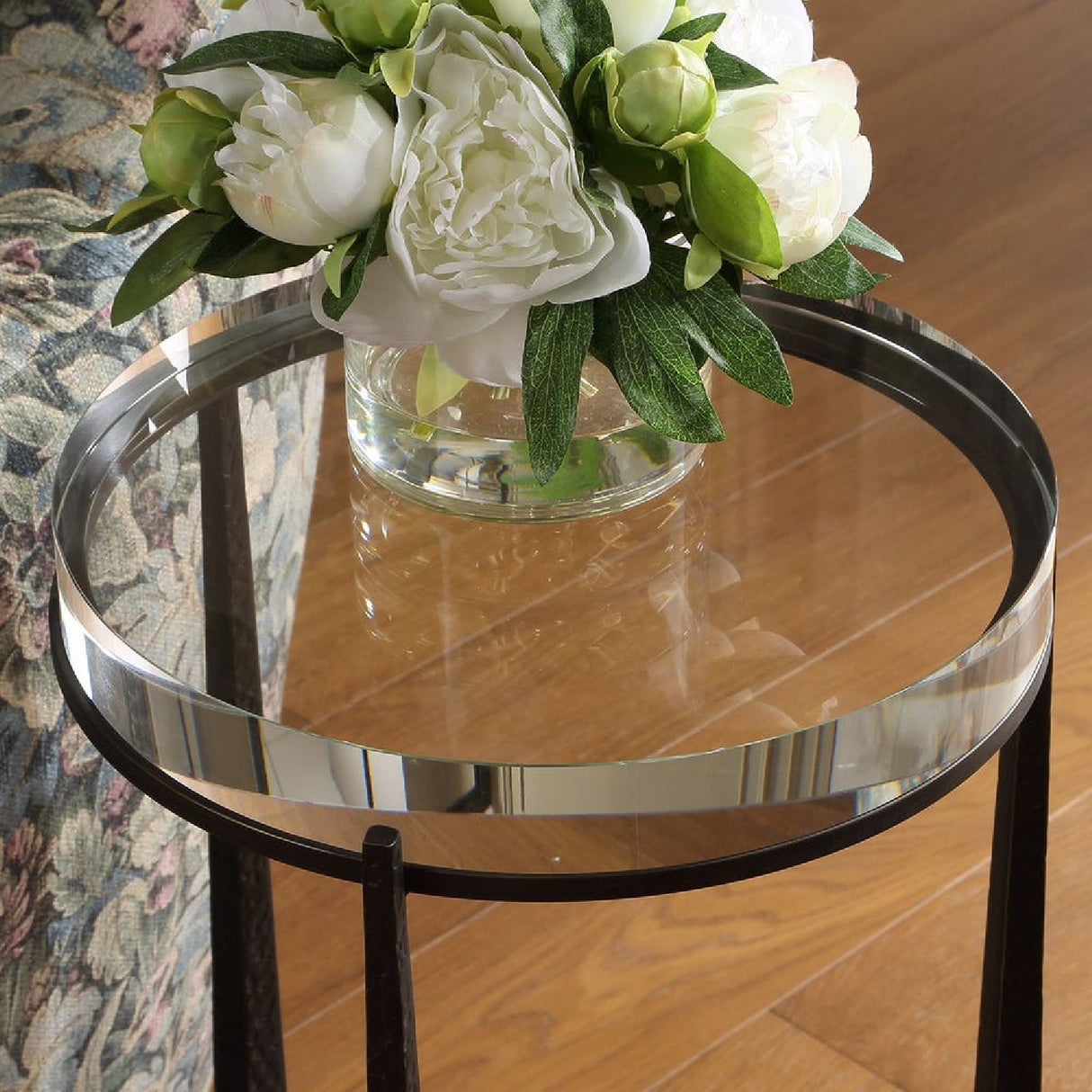 Crystal Top Accent Table | Oroa.com