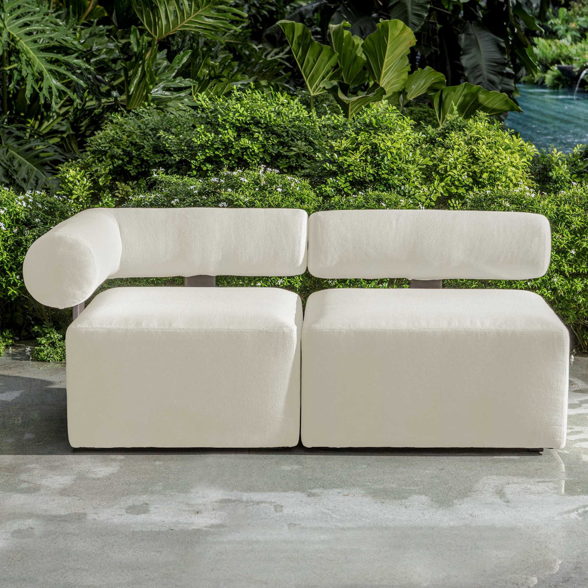 White Fabric Outdoor Sofa | Oroa.com