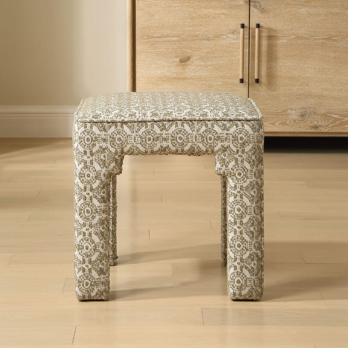 Green Medallion Motif Bench S | Oroa.com