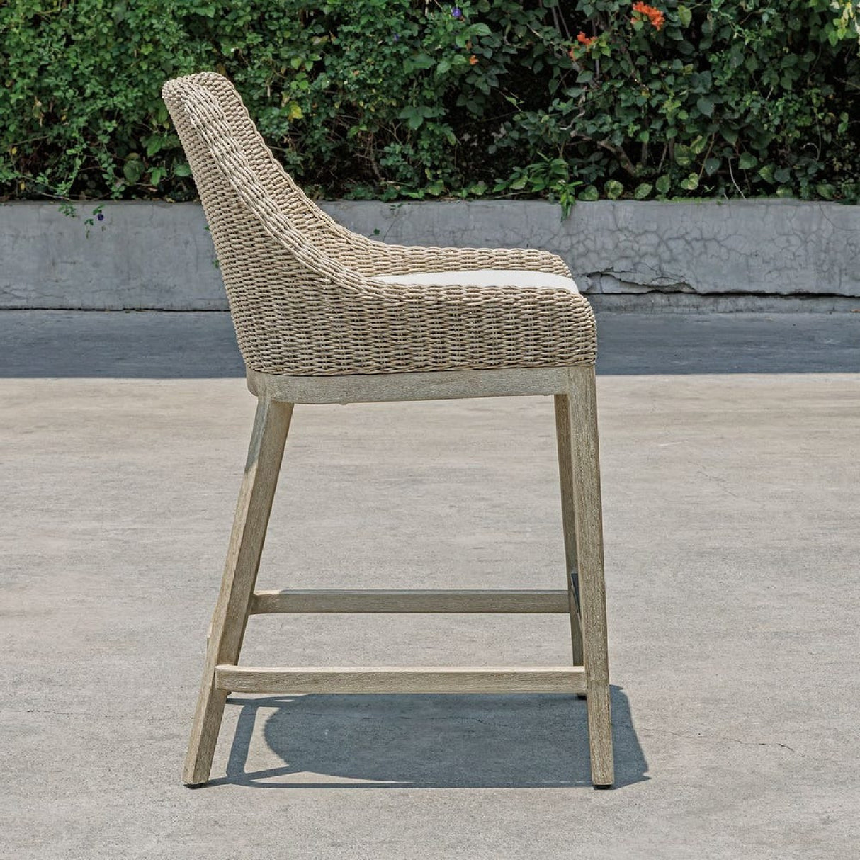 Beige Wicker Outdoor Counter Stool | Oroa.com