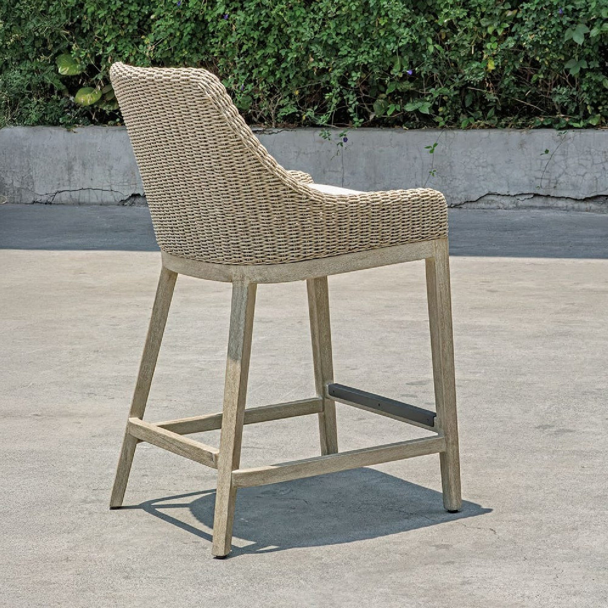 Beige Wicker Outdoor Counter Stool | Oroa.com