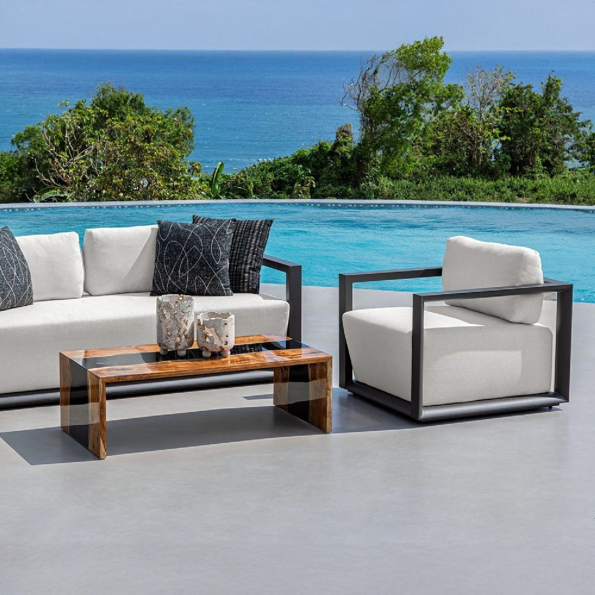 White Cushioned Outdoor Lounge Chair | Oroa.com