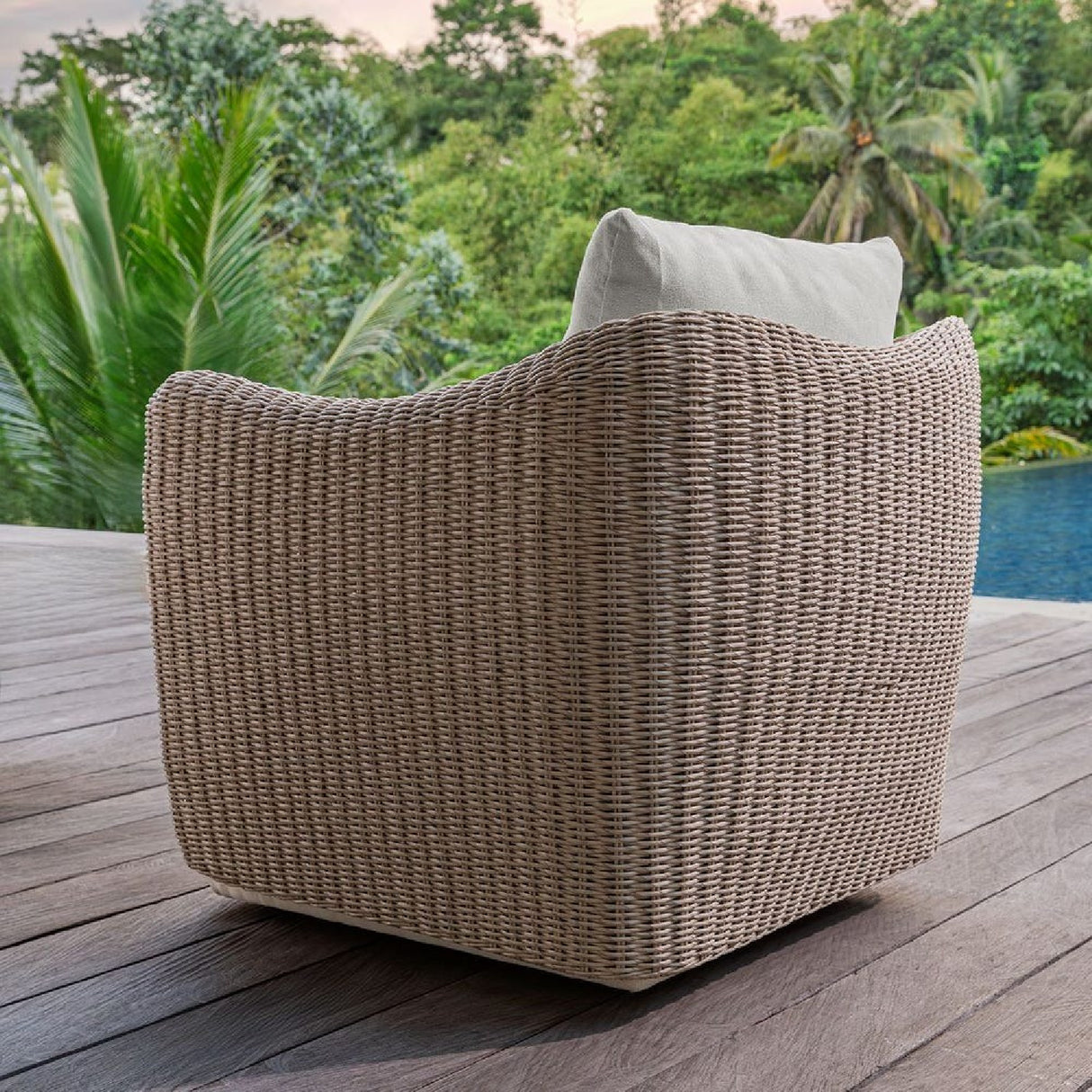 Beige Outdoor Swivel Lounge Chair | Oroa.com