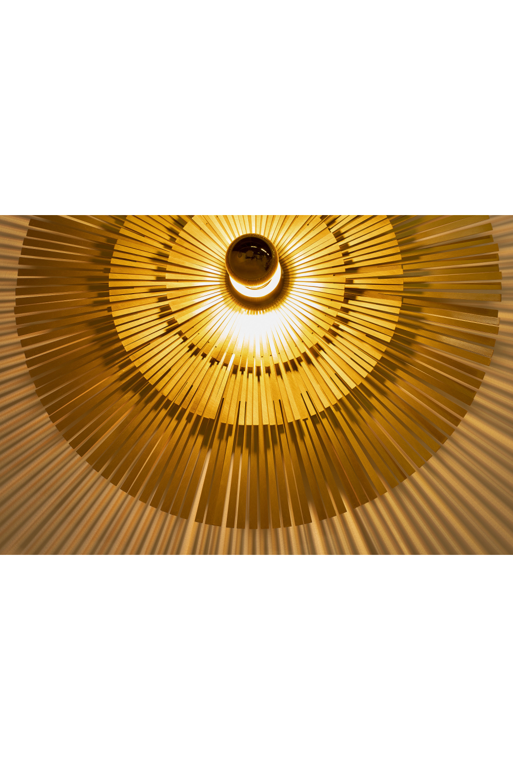 Gold Rays Wall Lamp | Versmissen Lafayette | Oroa.com
