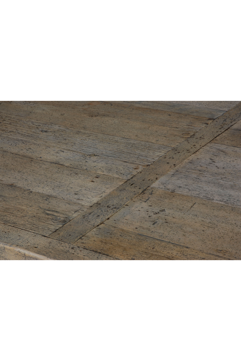 Pine Farmhouse Dining Table | Versmissen Aix En Provence | Oroa.com