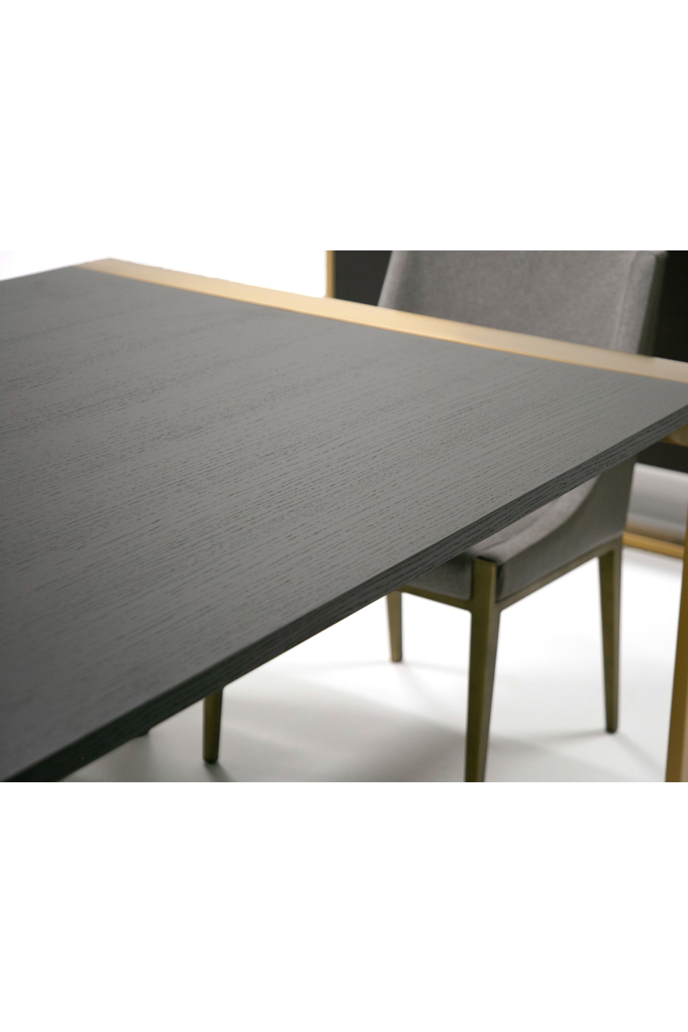 Wenge Veneer Dining Table | OROA Modern Fauna | Oroa.com