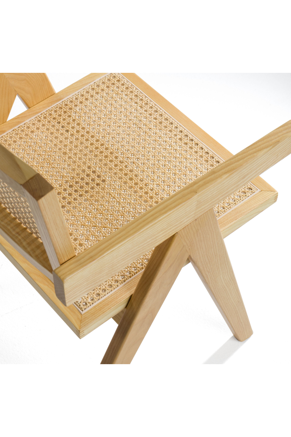 Light Rattan Dining Armchair | OROA Modern Aurora | Oroa.com