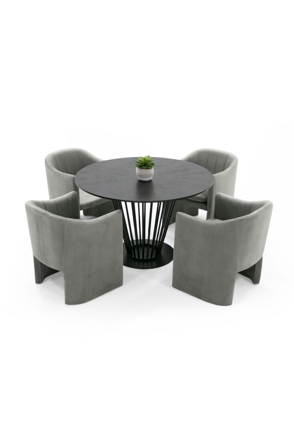 Black Oak Round Dining Table | OROA Modern Conroy | Oroa.com