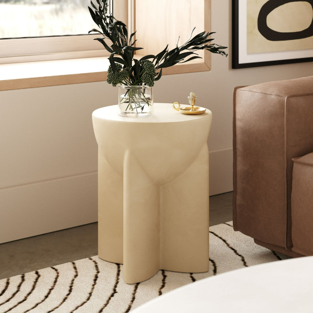 Concrete Round End Table | Oroa.com