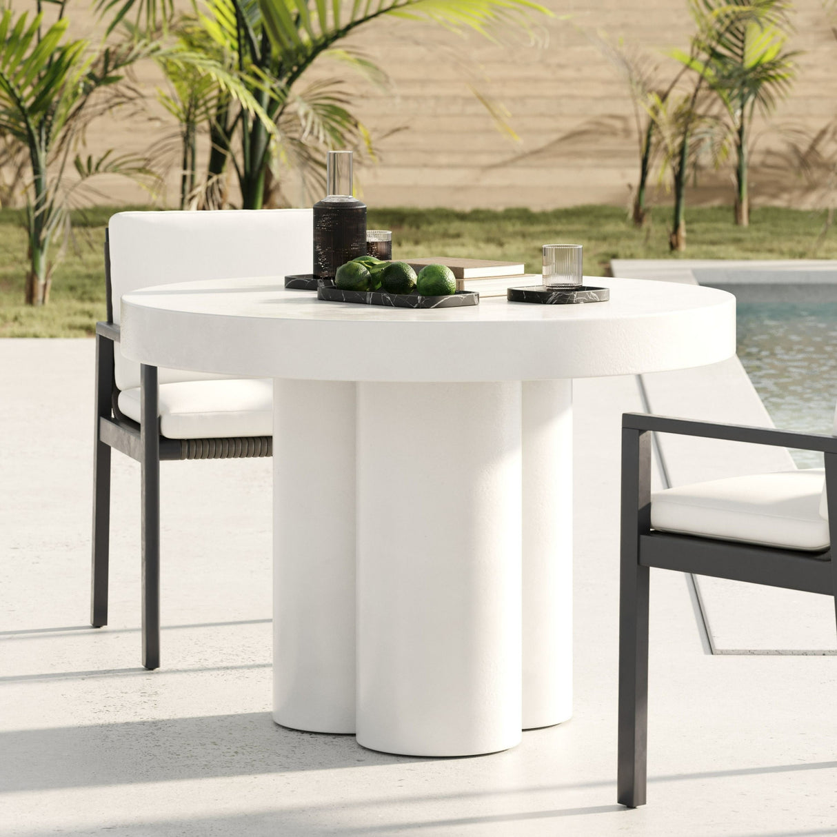 Round Concrete Dining Table | Oroa.com