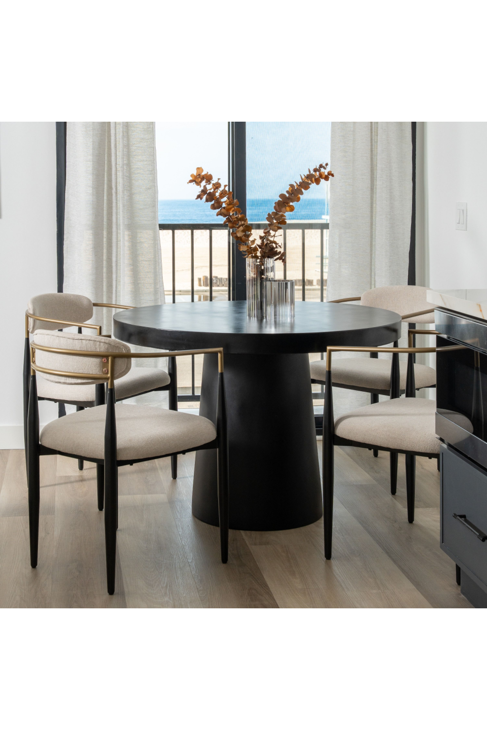 Round Concrete Pedestal Dining Table | Oroa.com