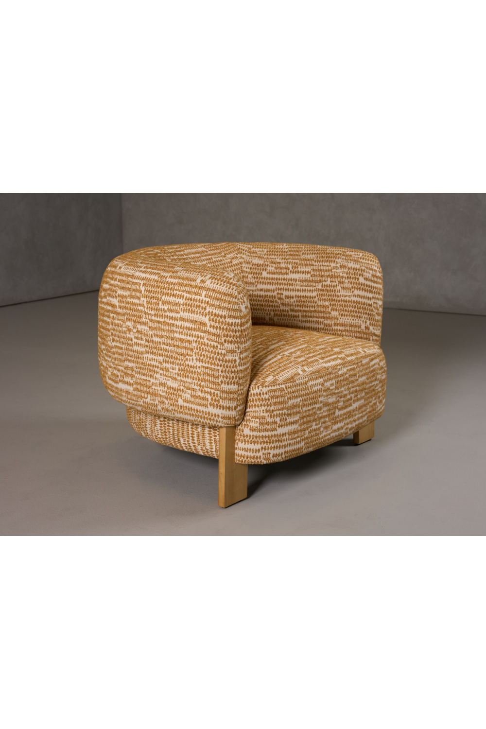Curved-Back Accent Chair | OROA Modern Optima | Oroa.com