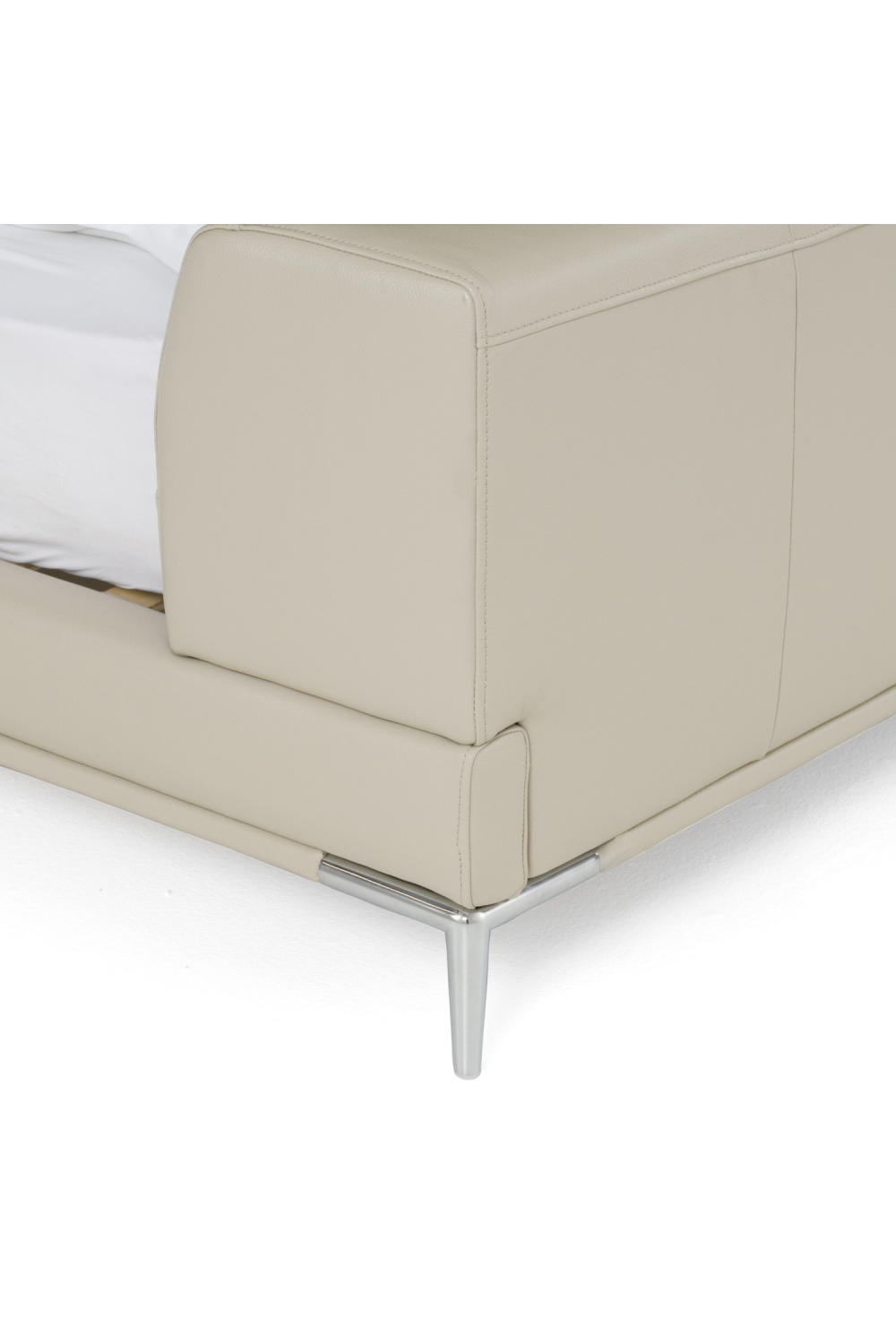 Gray Leather Queen Bed | OROA Modern Pearson | Oroa.com