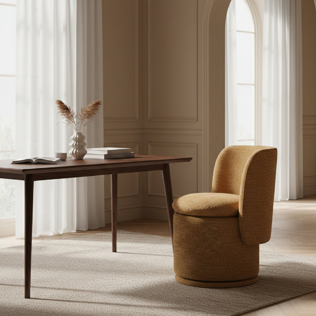 Rounded Swivel Dining Chair | Oroa.com