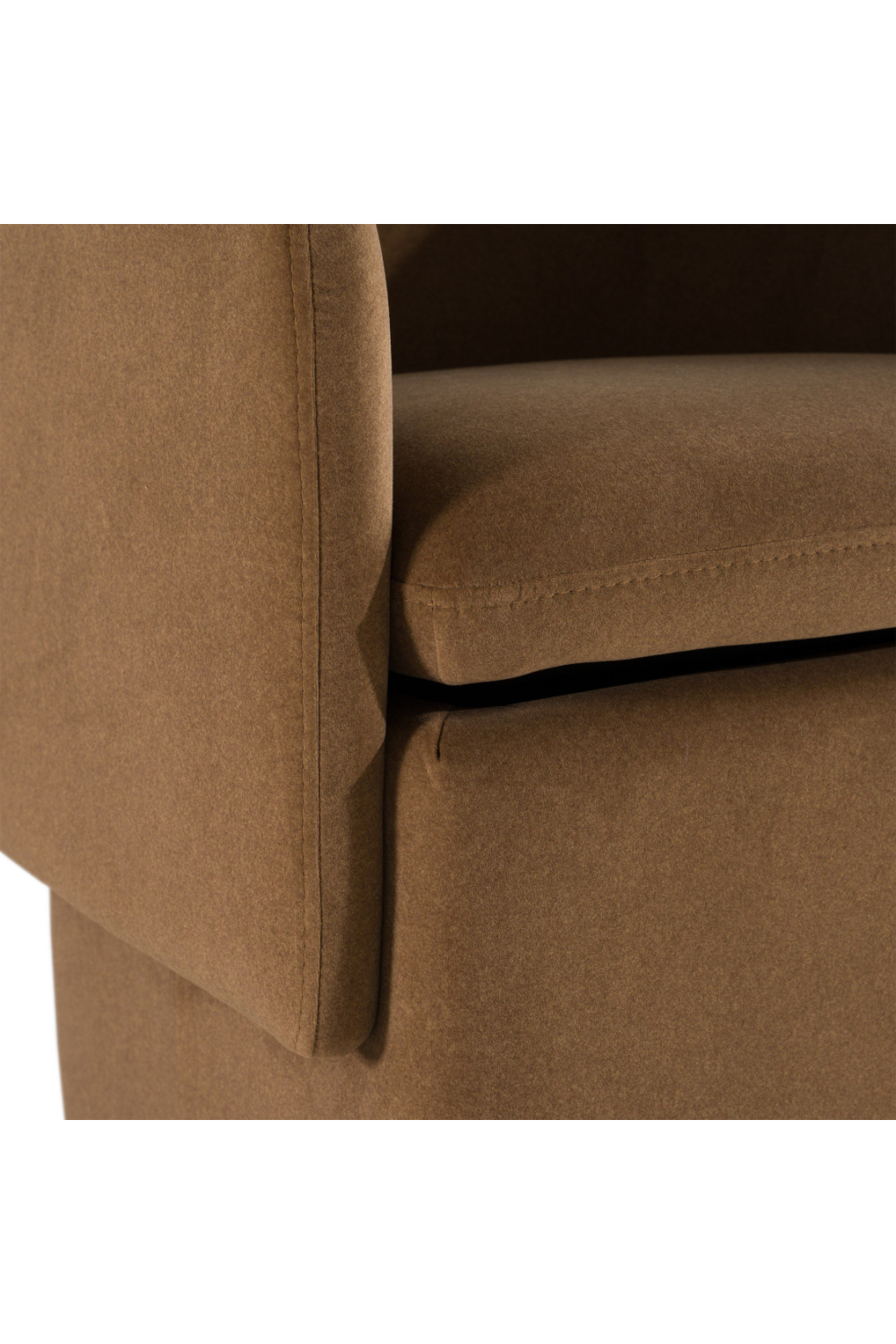 Curved Wheeled Dining Chair | Oroa.com