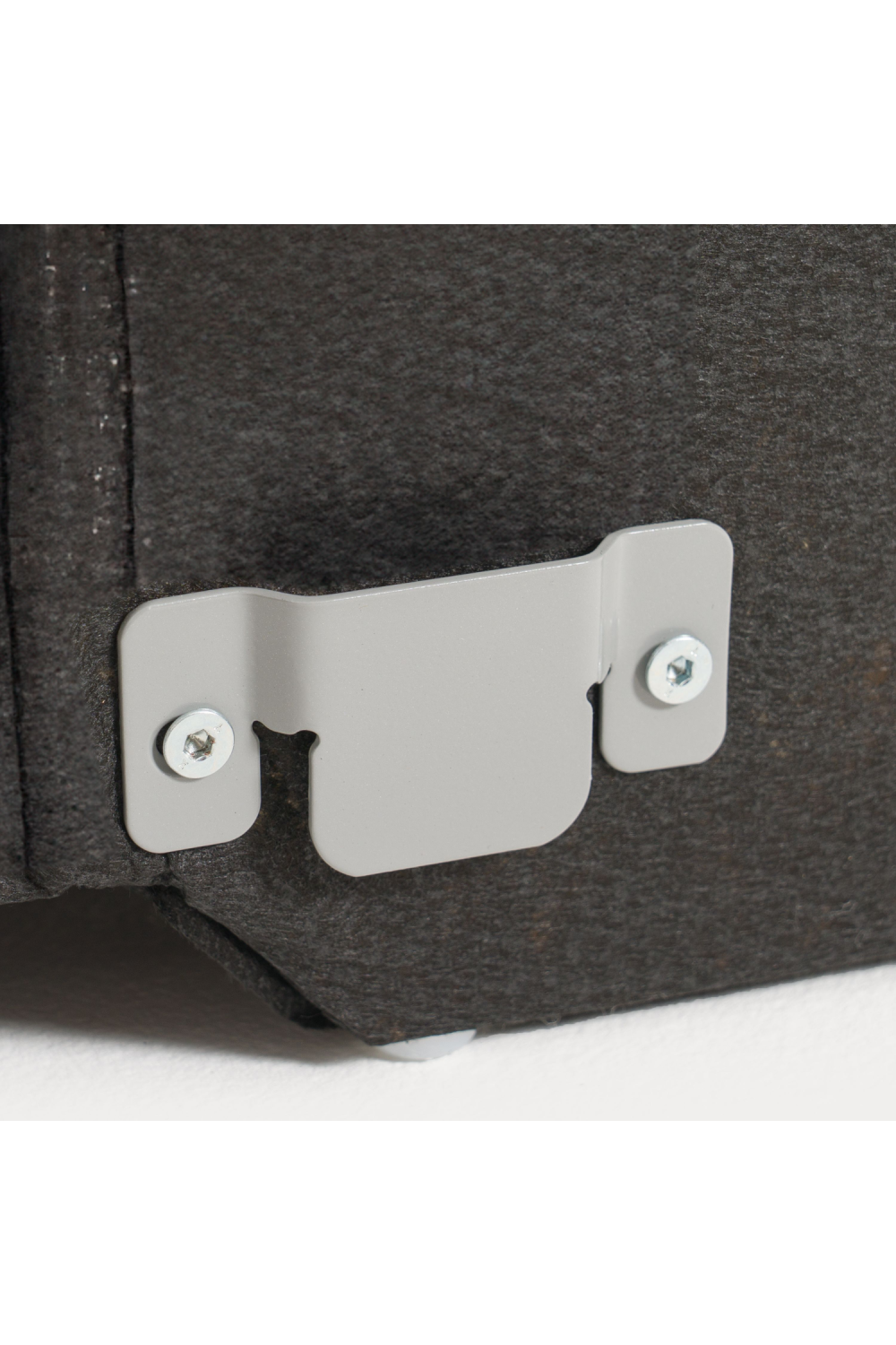 Beige Fabric Sectional Recliner Sofa | OROA Modern Conrad | Oroa.com