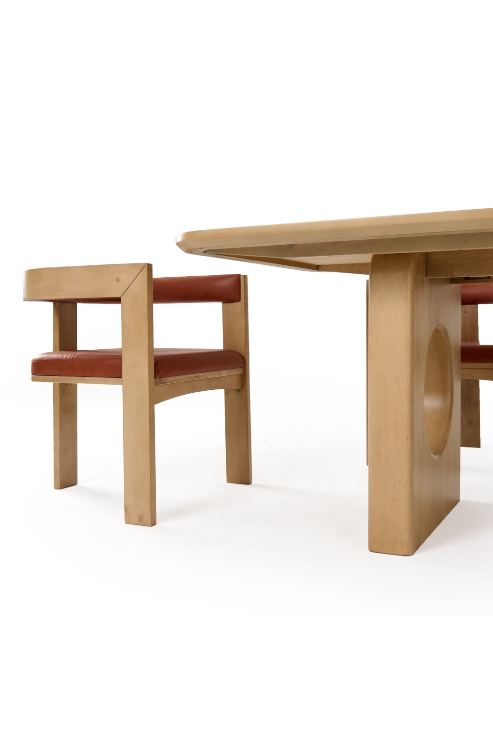 White Oak Veneer Dining Table | Oroa.com