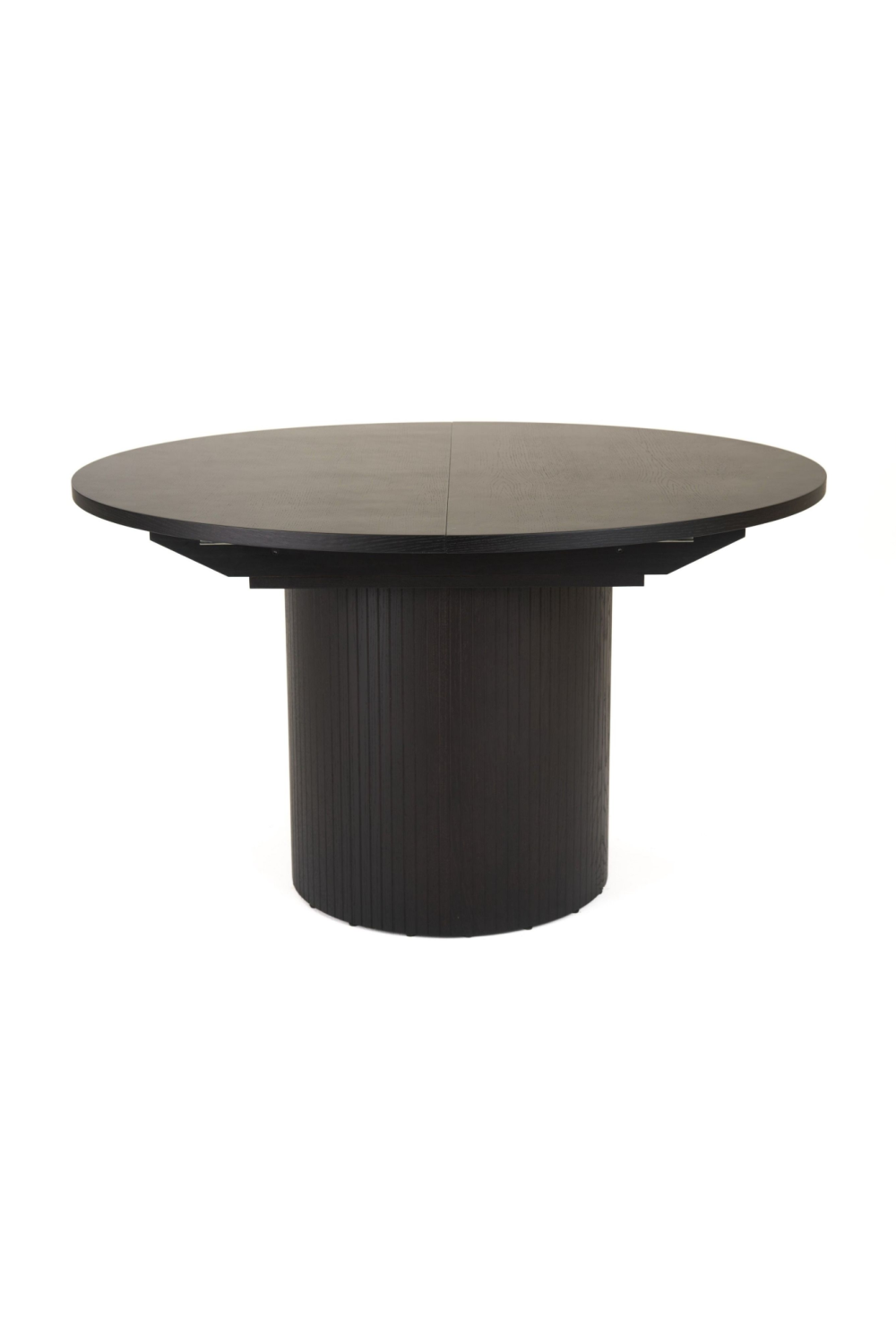 Round Oak Extendable Dining Table | Oroa.com