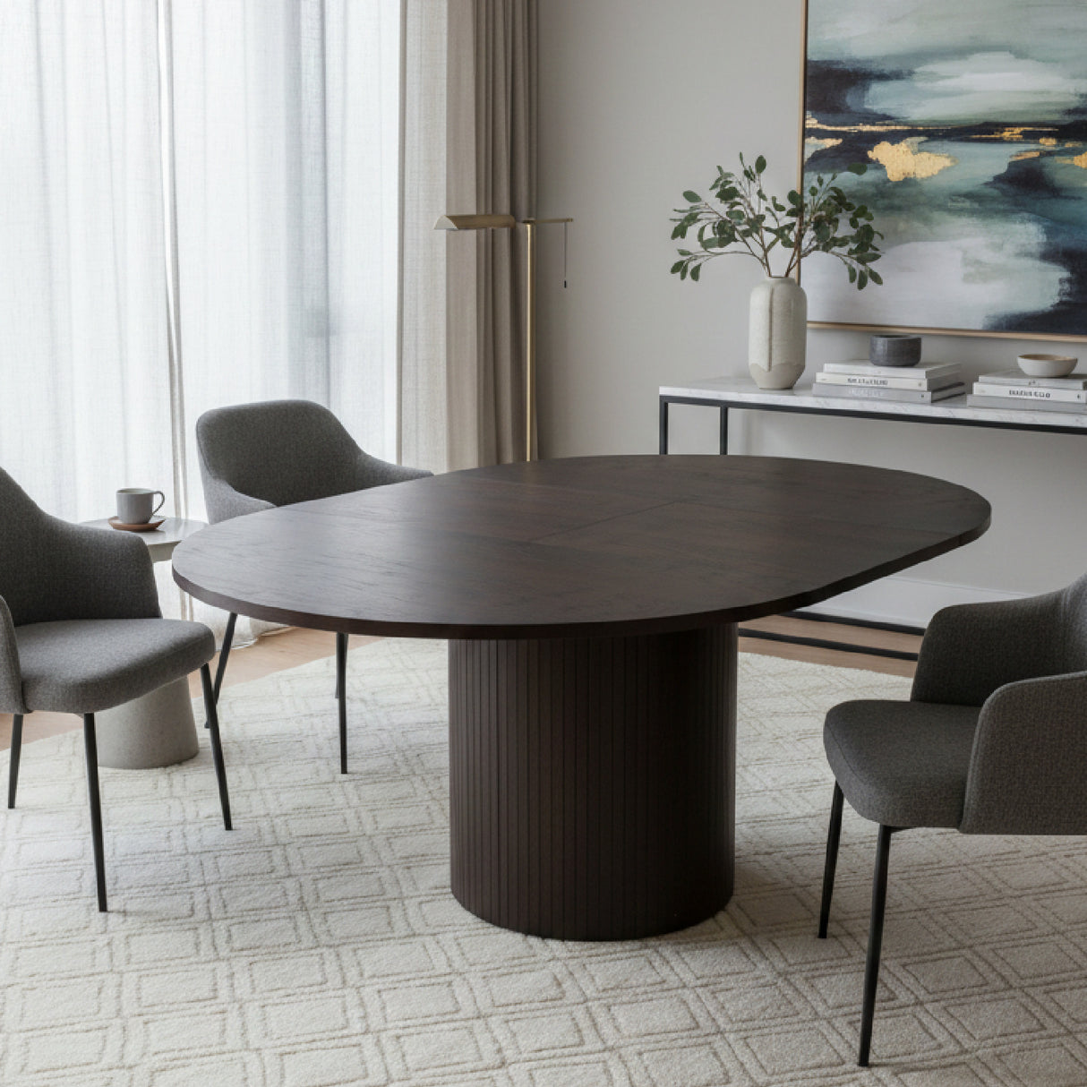 Brown Oak Extendable Dining Table | Oroa.com