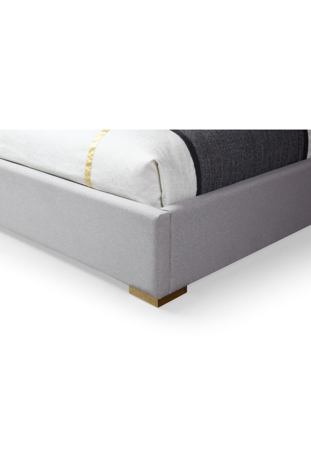 Gray Linen Eastern King Bed | OROA Modern Athena | Oroa.com