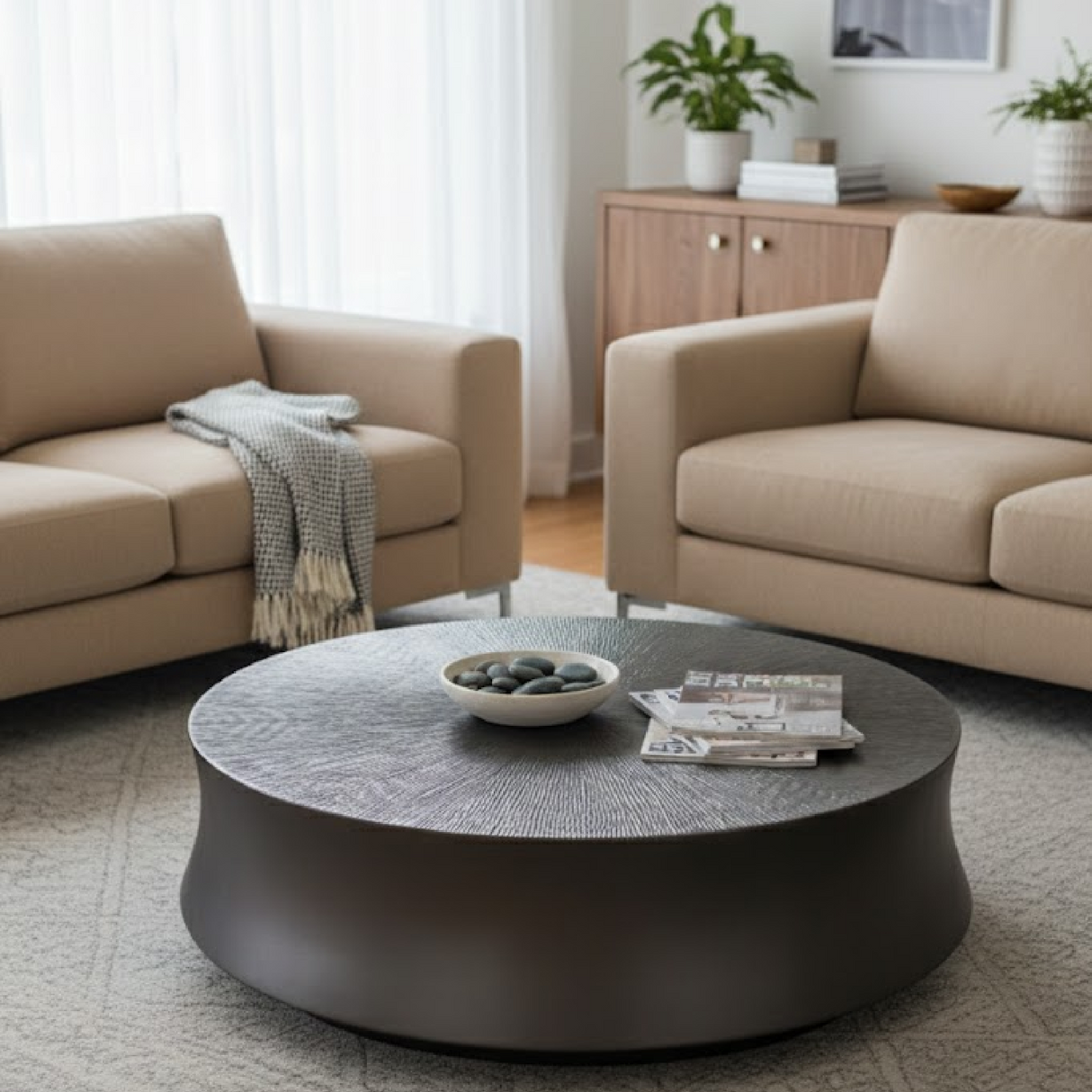 Antique Gray Round Coffee Table | Oroa.com