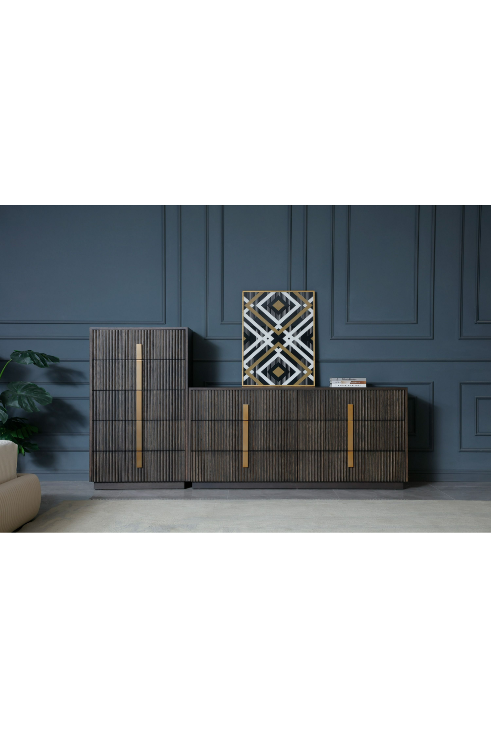 Distressed Black 5-Drawer Chest | Oroa.com