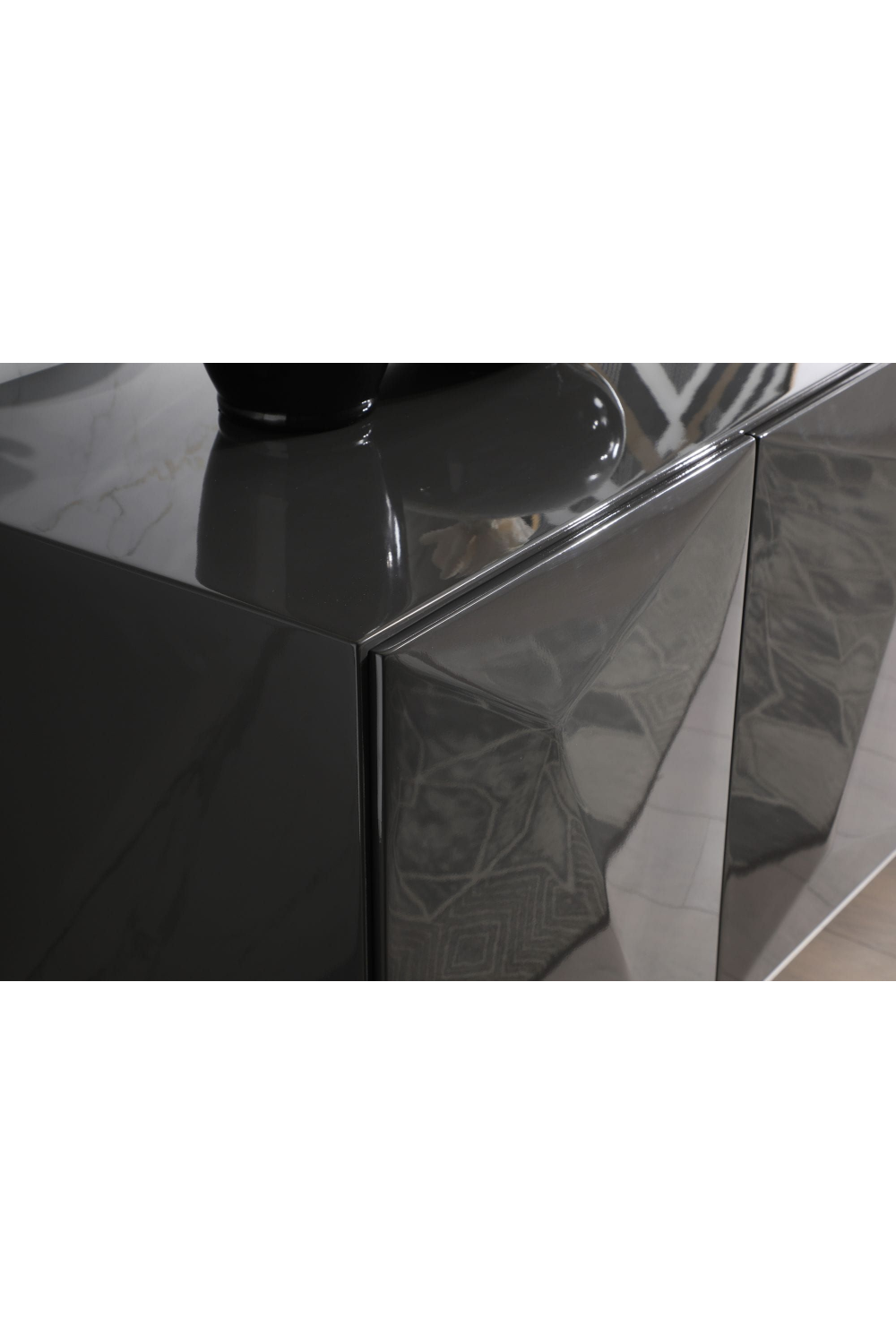 Gray Faceted 4-Door Sideboard | Oroa.com