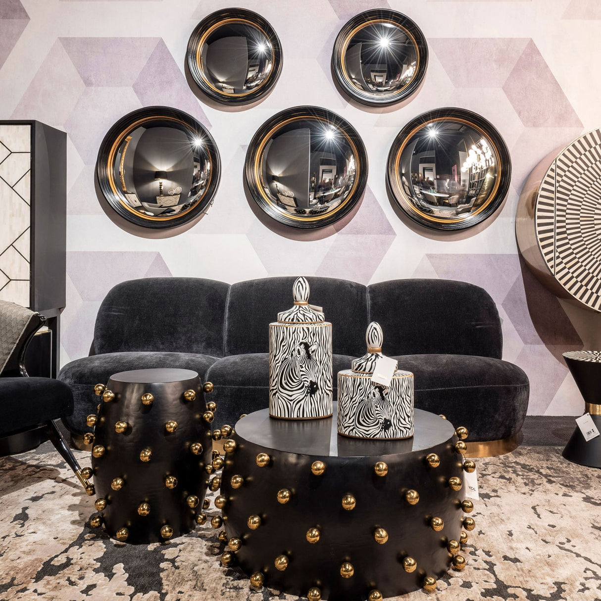 Black Round Mirror | Oroa.com