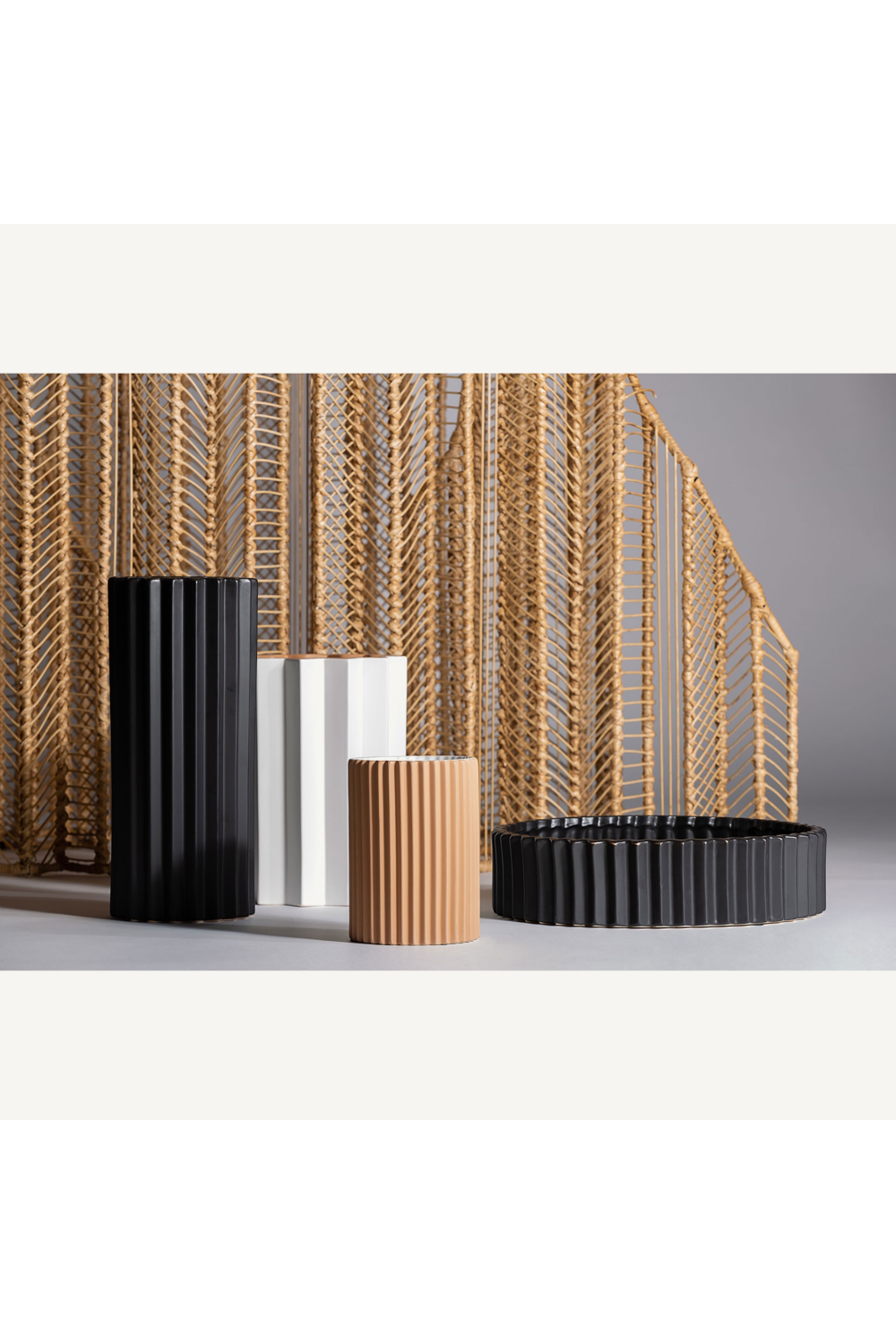 Black Fluted Ceramics Decor | Vical Home Plissé | Oroa.com