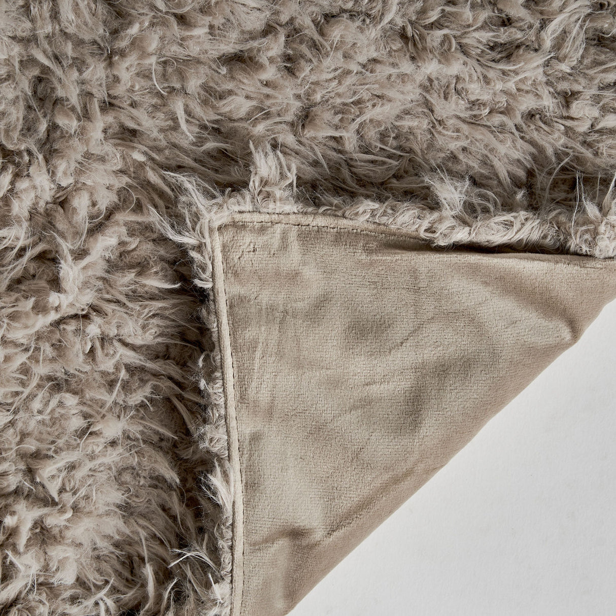 Modern furniture - Cotton Fur Plaid - www.oroa.com | Oroa.com