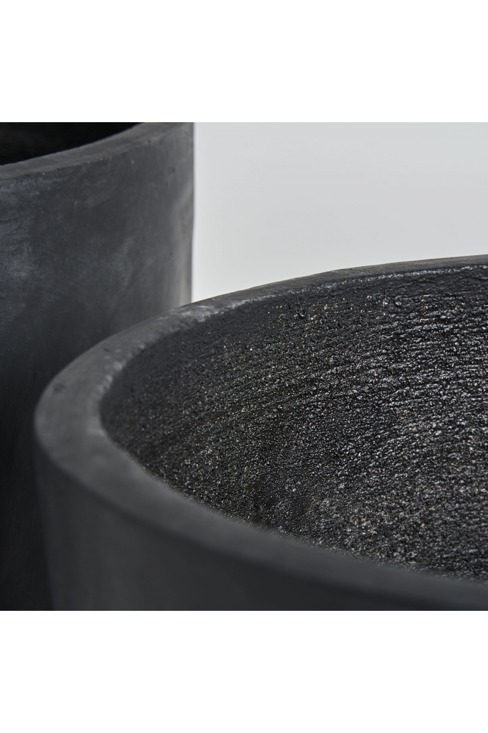 Black Terracotta Planters (2) | Vical Home Blaghe | Oroa.com