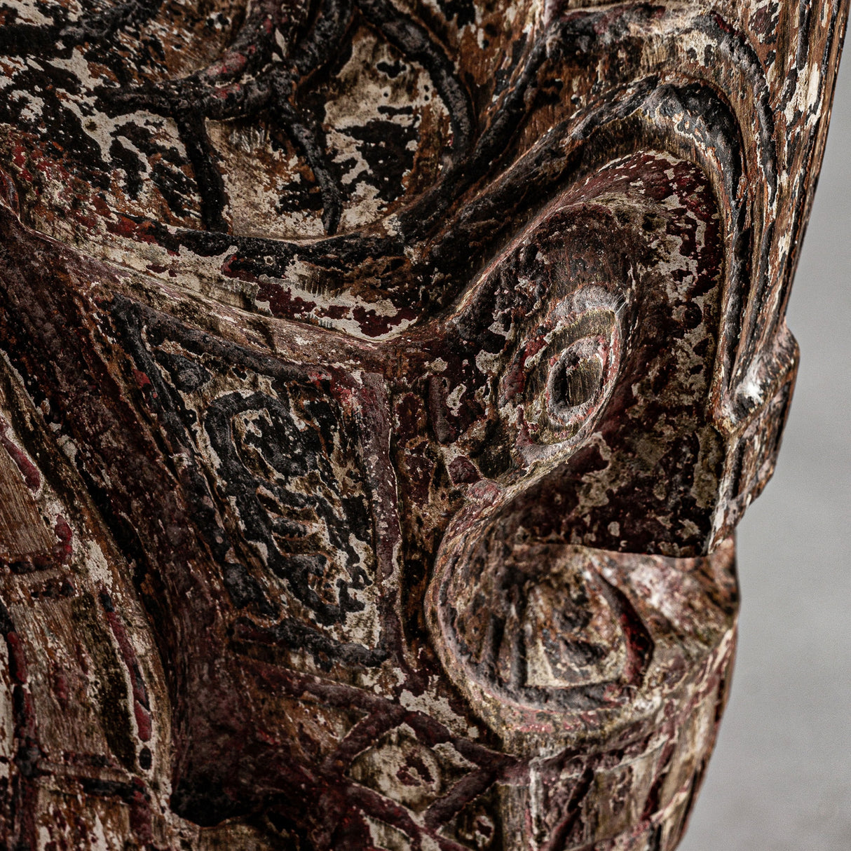 Aged Wood Head Decorative Figure | Oroa.com