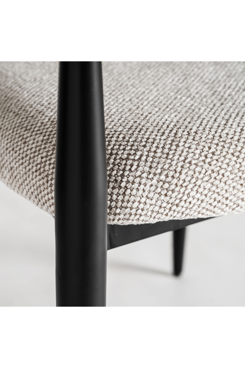 Iron Framed Accent Chairs (2) | Vical Home Crossac | Oroa.com