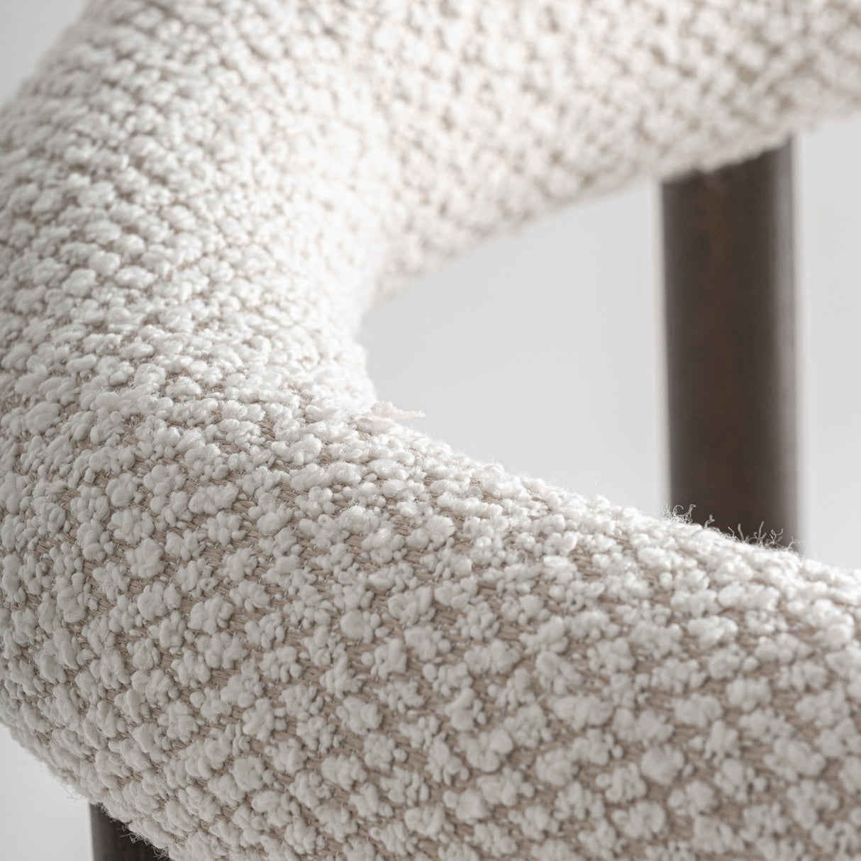 Ash Framed Curve Accent Chair | Oroa.com