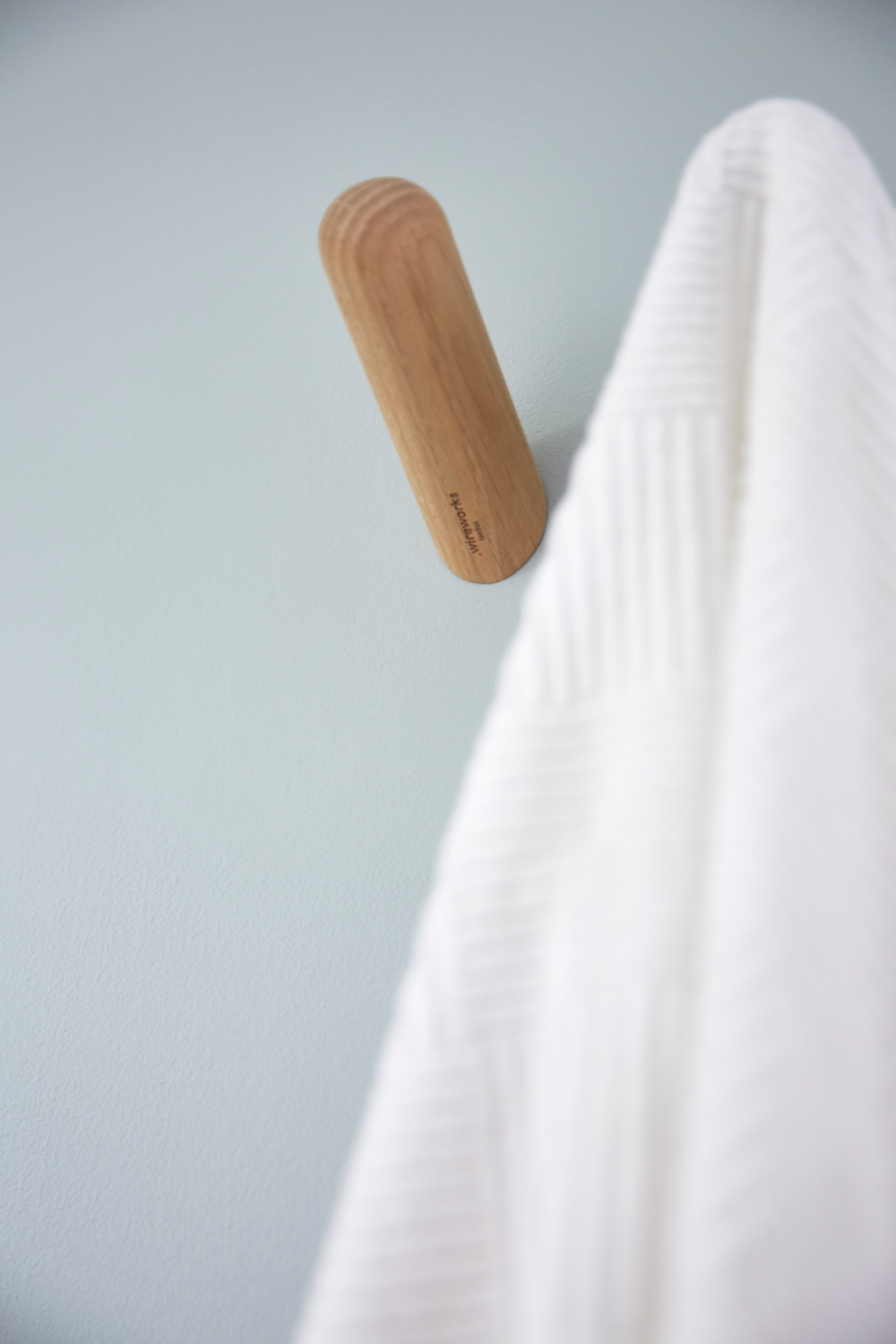 Beech Wood Wall Towel Hook | Wireworks Peggy Sue | Oroa.com