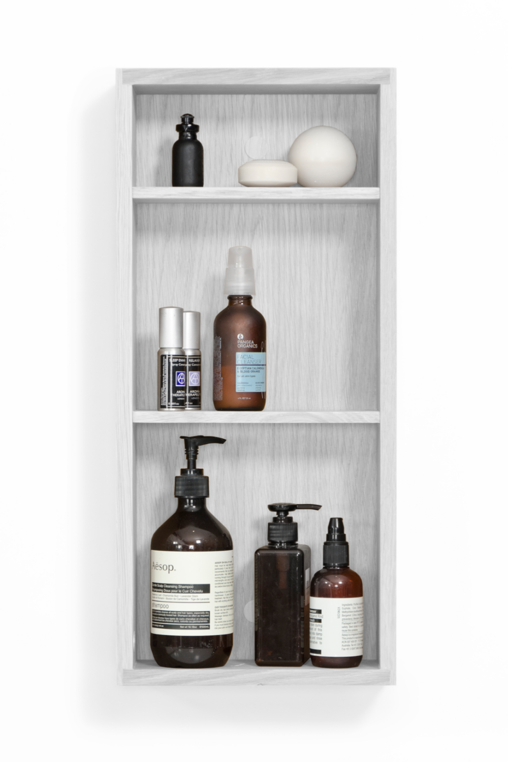 Oak Wall Mounted Bathroom Shelf | Wireworks Slimline 550 | Oroa.com