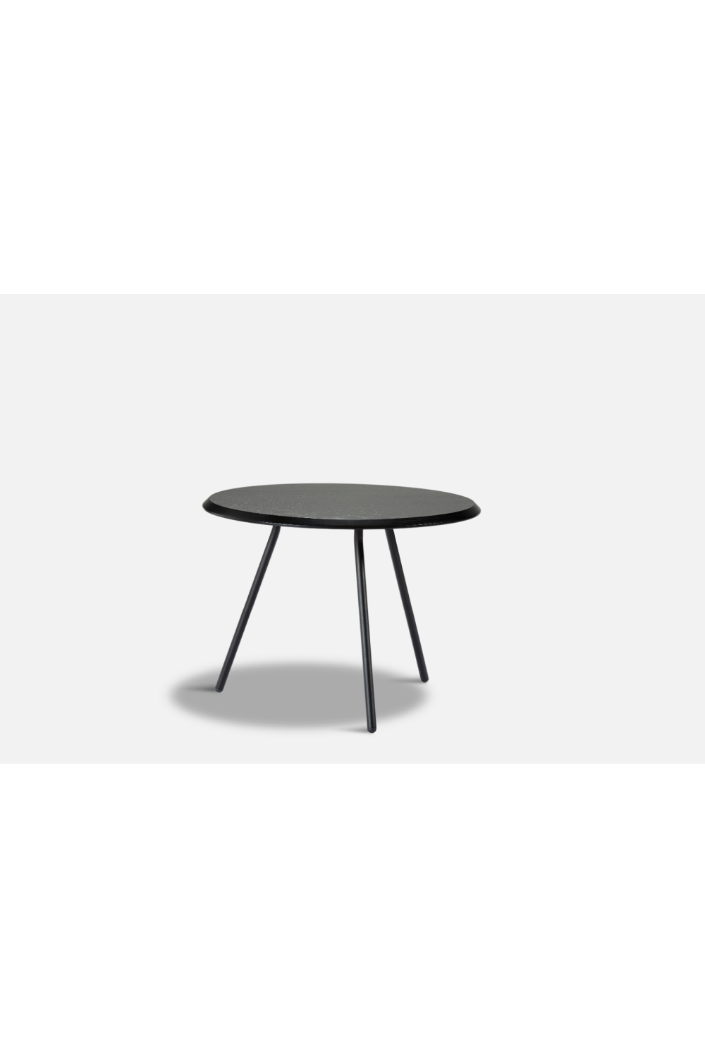 Modern Tripod Coffee Table | WOUD Soround | OROA.com