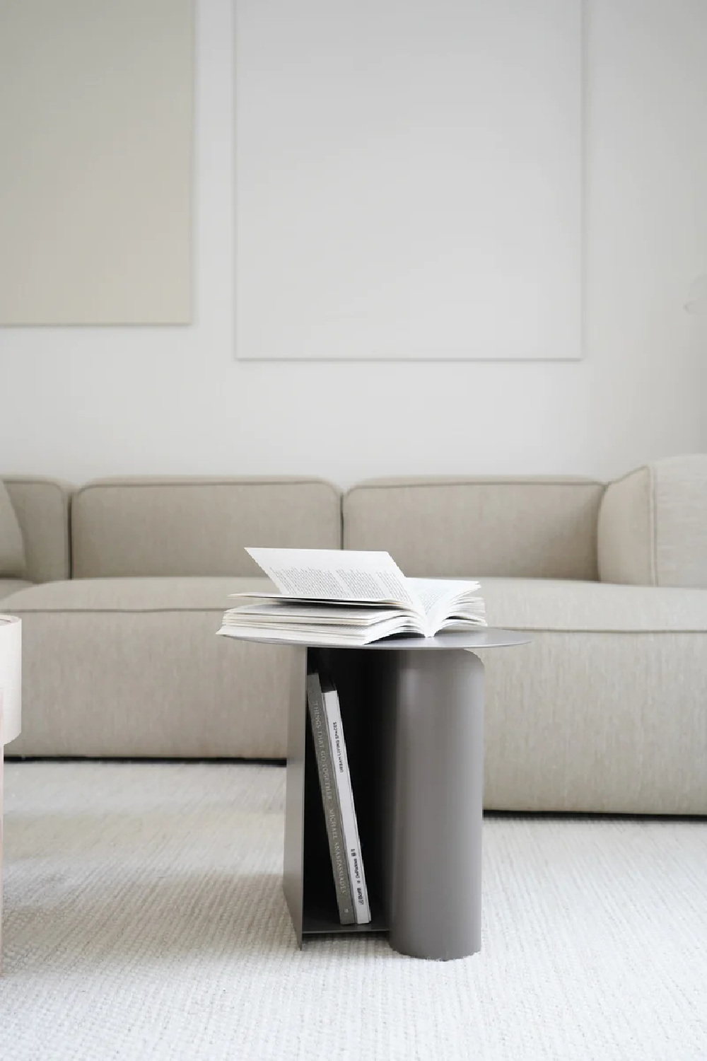 Metal Modern Side Table | WOUD Sentrum | OROA.com