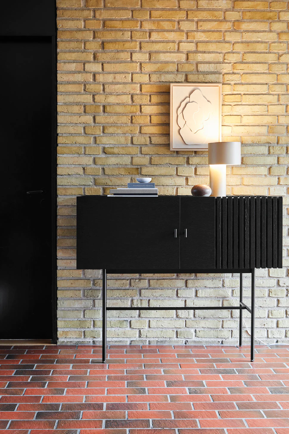 Graphical Modern Table Lamp | WOUD Tangent | OROA.com