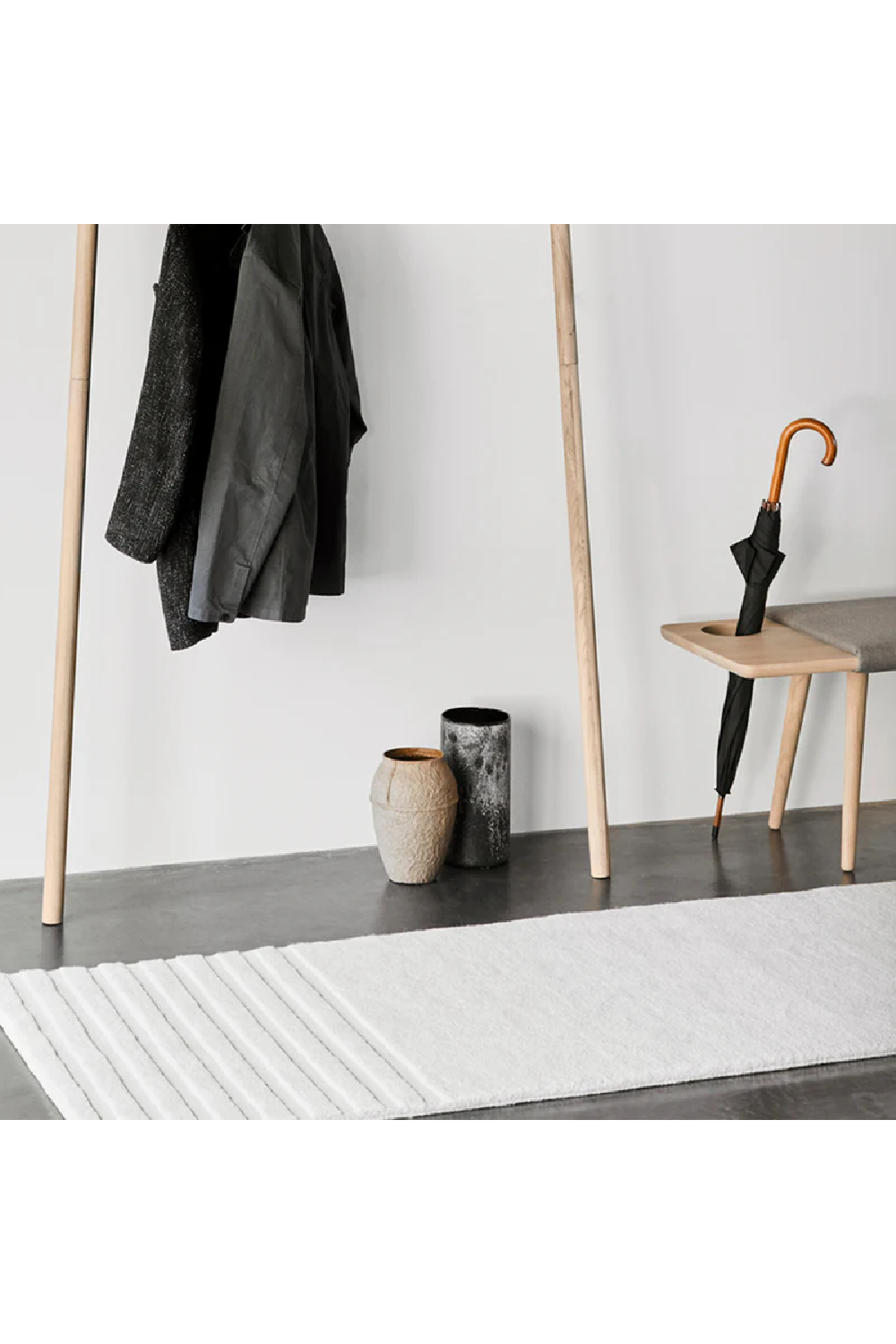 Off White Wool Rug | WOUD Kyoto | OROA.com
