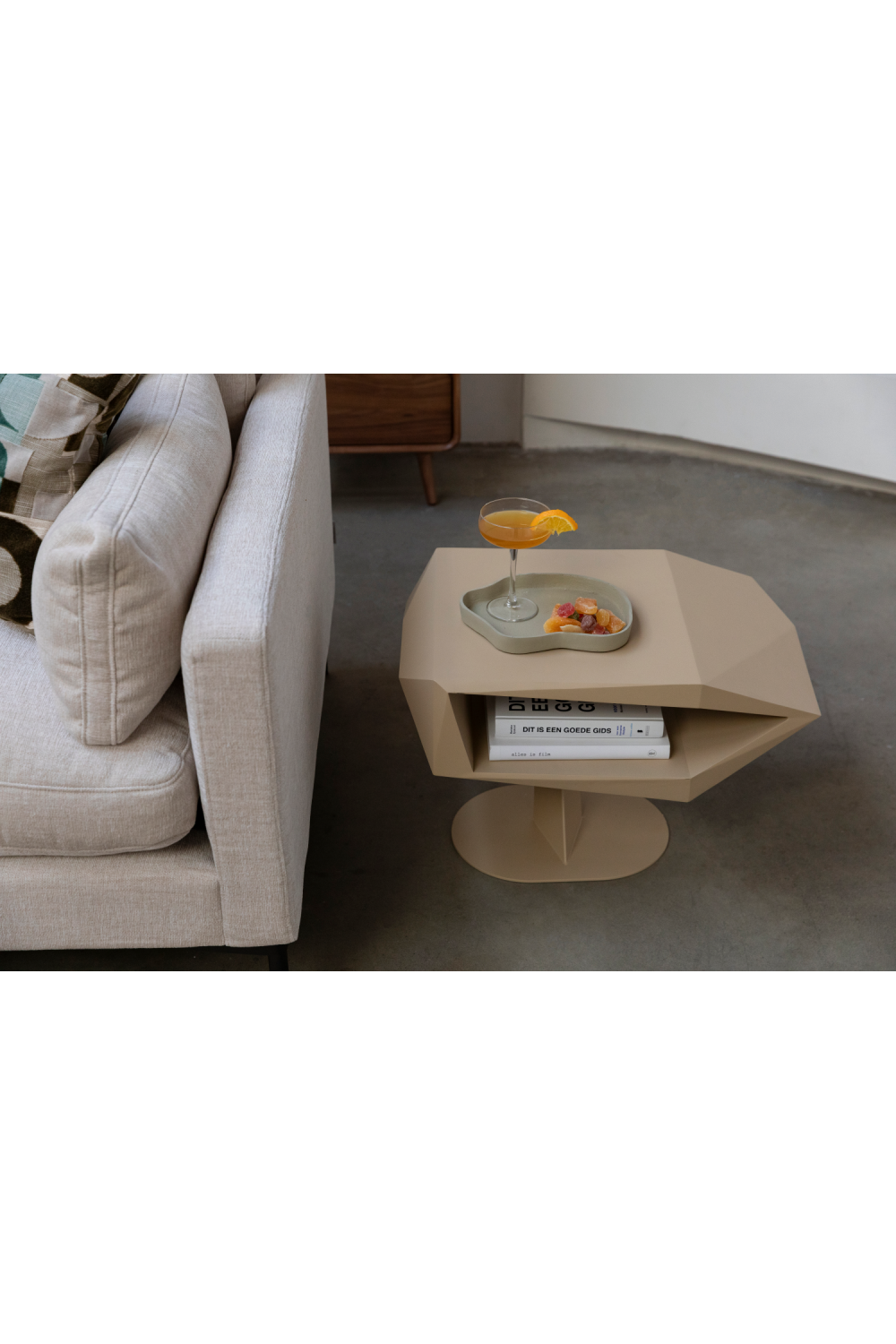 Modern Geometrical Side Table | Zuiver North | OROA.com