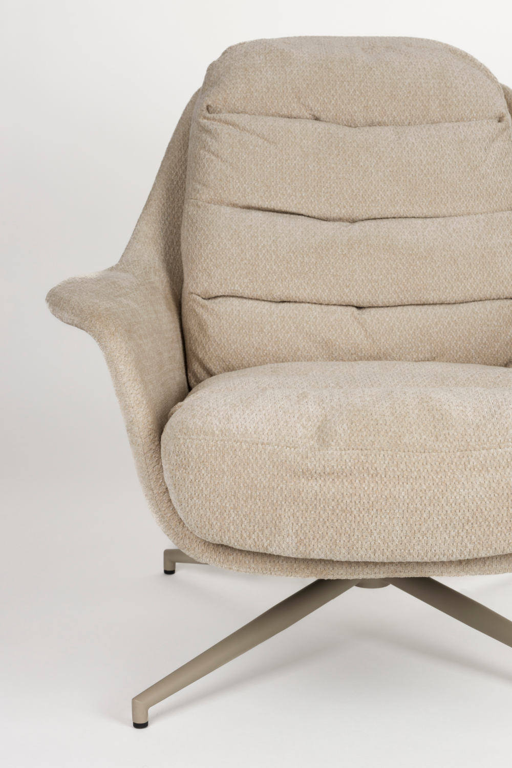 Beige Swivel Lounge Chair | Oroa.com