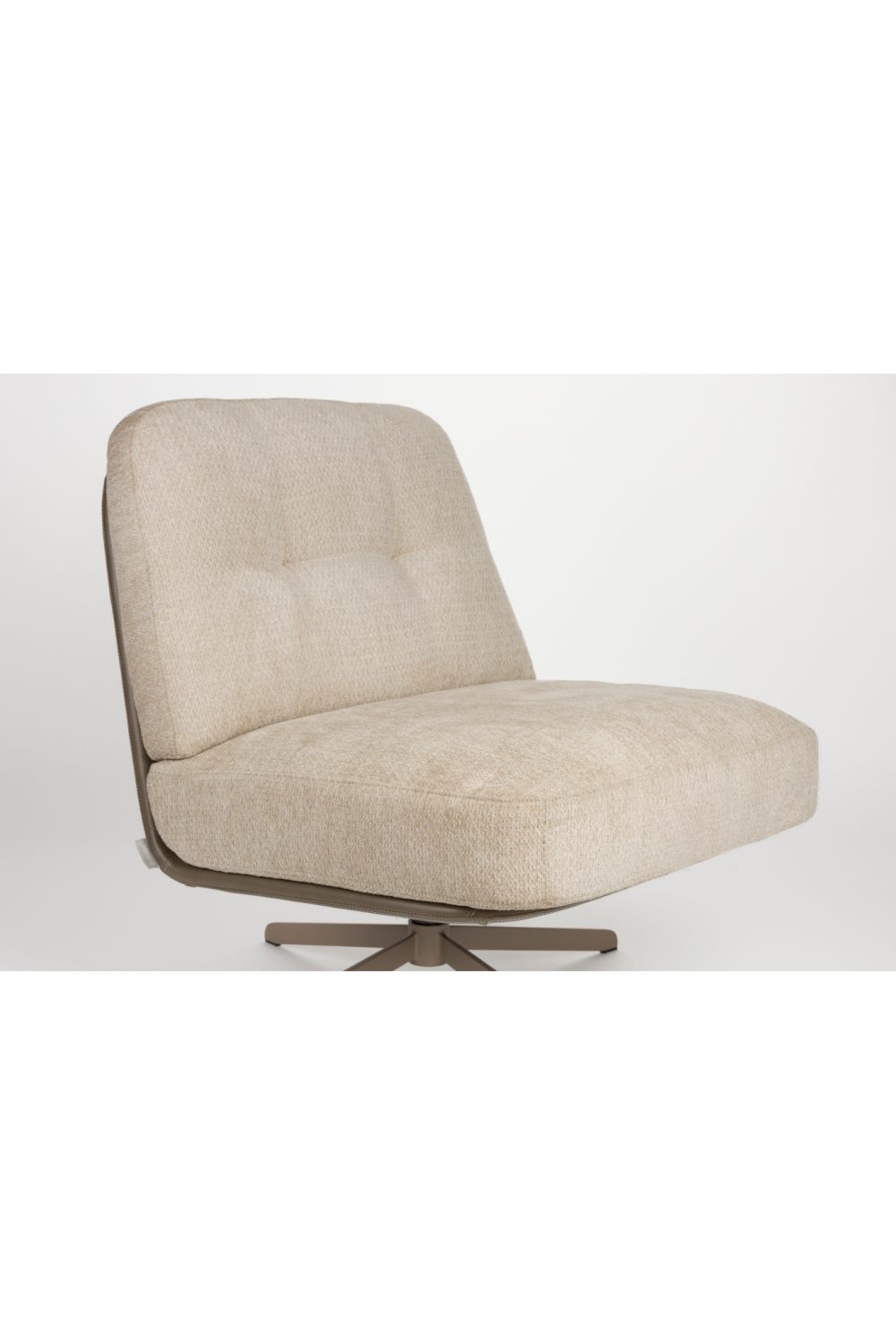 Cream Leather Swivel Lounge Chair | Zuiver Benjamin | OROA.com