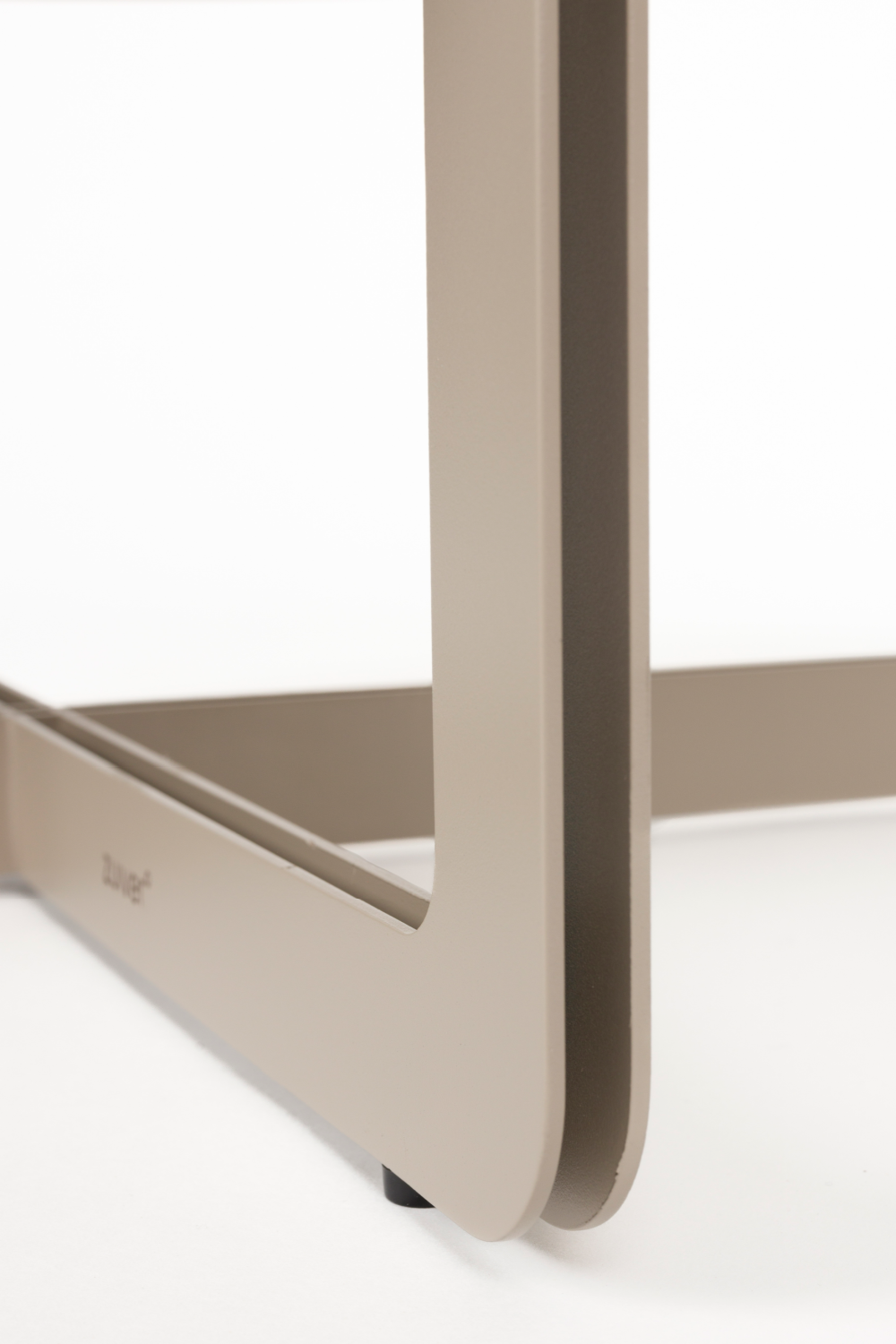 Crossed-Base Coffee Table | Zuiver Centre | OROA.com