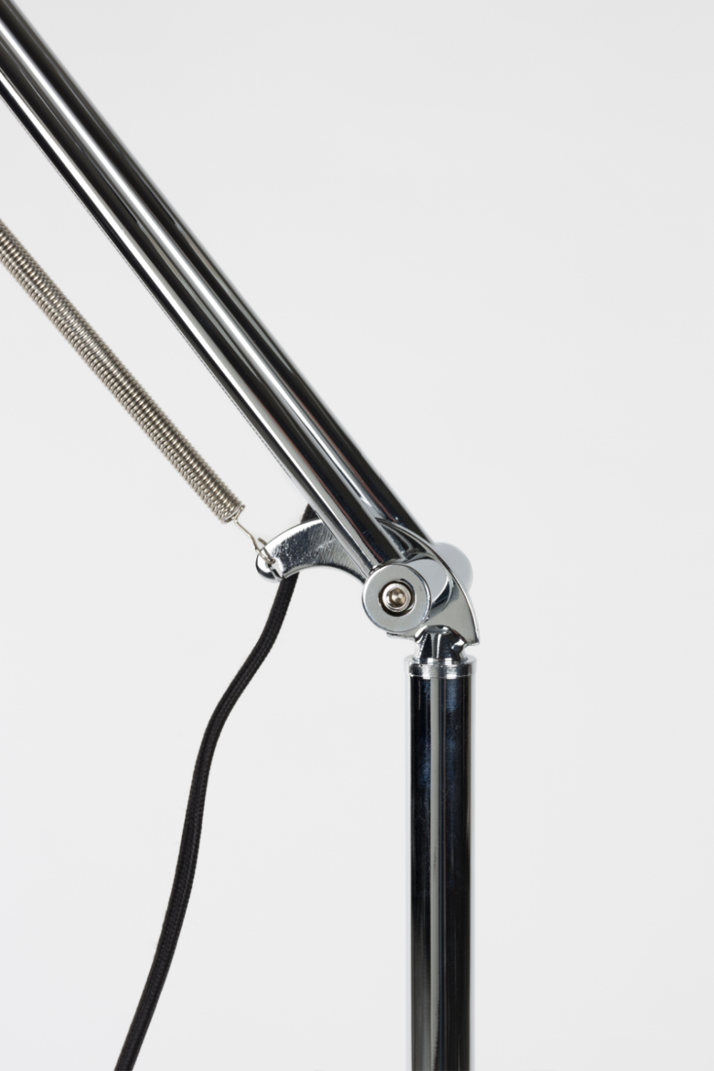 Chrome Adjustable Floor Lamp | Zuiver Reader | OROA.com